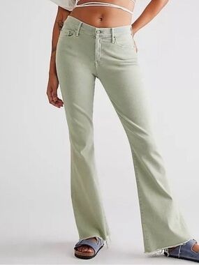 mother weekender fray jeans Second Chance Flare Size 28